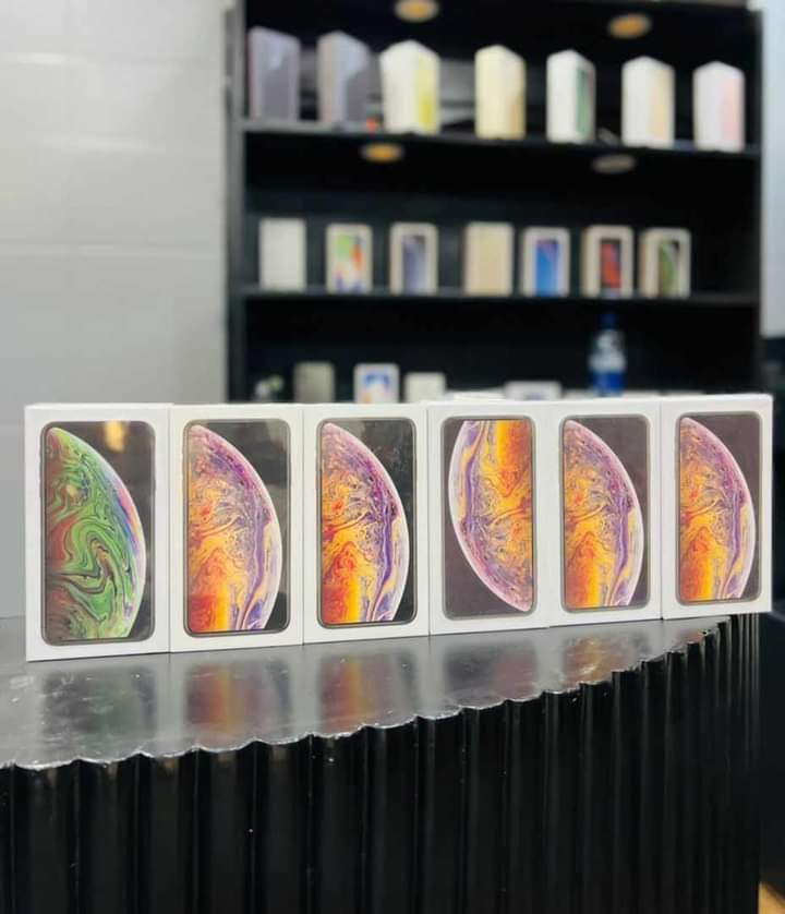 kariakoo_modern's tweet photo. IPHONE XS MAX  ✨
RAM: 3gb
Warranty: 12 months

💰💰 Tsh.880,000 for 64gb
💰💰 Tsh.930,000 for 256gb
💰💰 Tsh.980,000 for 512gb

📞: +255 687 600 847
Exchange: ✔️

#kkoomodern #IphoneXsmax #wameshalala #phones #simumpya #iPhone https://t.co/j5tCPHyiBq