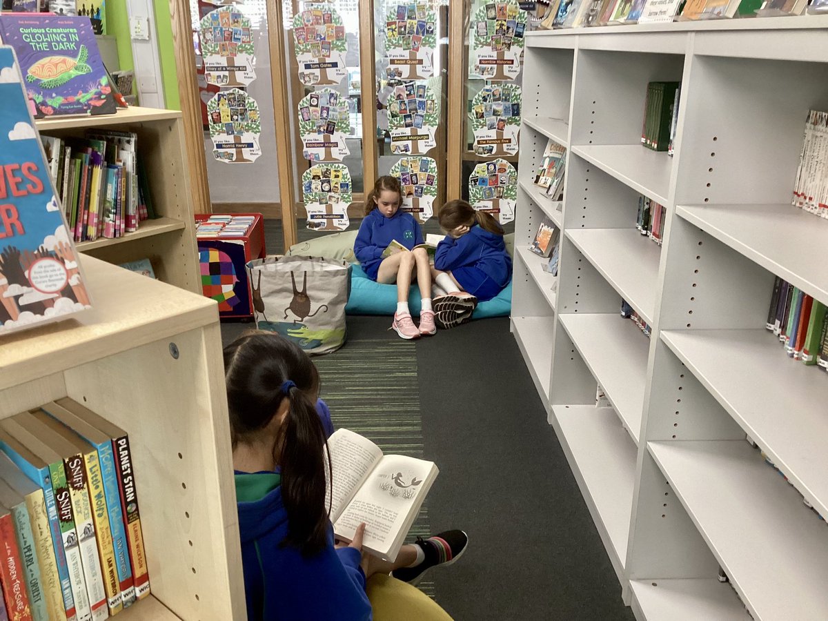 RPPS_Library's tweet photo. Relaxed #readingforpleasure with @RPPS_Year3 for their last #librarylesson of the year! Huge rush for the #graphicnovels which they love to share. Iโve just been told they canโt wait for @RPPS_Year4 as theyโll be opp. the @RPPS_Library!
#librarylove #LibraryMagic #librarytwitter https://t.co/CegrQ6yndc