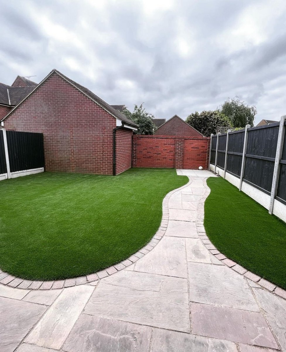 DowlingWildlife's tweet photo. In today's climate and state of ecological collapse, can I ask @theresecoffey if you think companies ripping out all living soils, grasses, shrubs and trees and laying Artificial Grass front and back should continue to be legal? This is dangerous habitat loss made fashionable. https://t.co/tWSKV3Lk9l