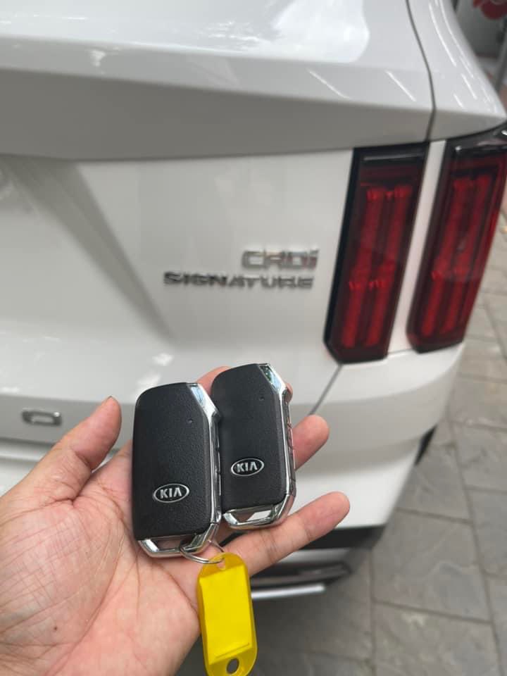 Kia Sorento 2021 add new smartkey ... done

Programming new kia via OBDSTAR Key Master5 and cutting blade key with Xhorse XP-007 😍