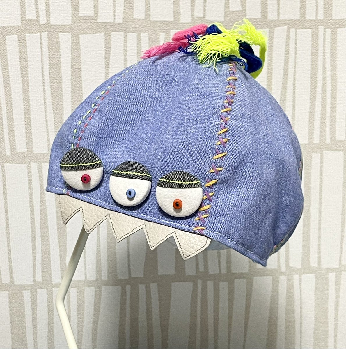 kinako0465's tweet photo. 色々と作り貯めたものを浪速区でハンドメイド販売します🪡くせ強なので恐らく販売というより作品展みたいになりそう…😇

お子様持ちのポケモントレーナーさん
是非買ってください🙏笑
大人サイズと子供サイズ(1~4歳くらい？)
の展開で楽しく親子でお揃い出来るアイテムがテーマです🦖
#ハンドメイド https://t.co/uuql0sXO1U