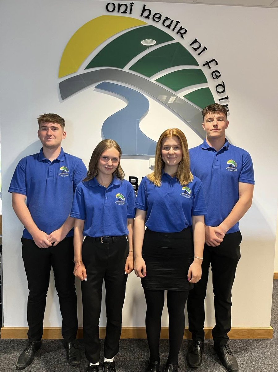 Llongyfarchiadau mawr I Brif Swyddogion a Dirprwyon newydd <a href="/YsgolBroTeifi/">Ysgol Bro Teifi</a>. Ry'n ni'n hynod o falch o weld cyn-ddisgyblion <a href="/TalgarregYsg/">@ysgTalgarreg</a> yn eu plith!