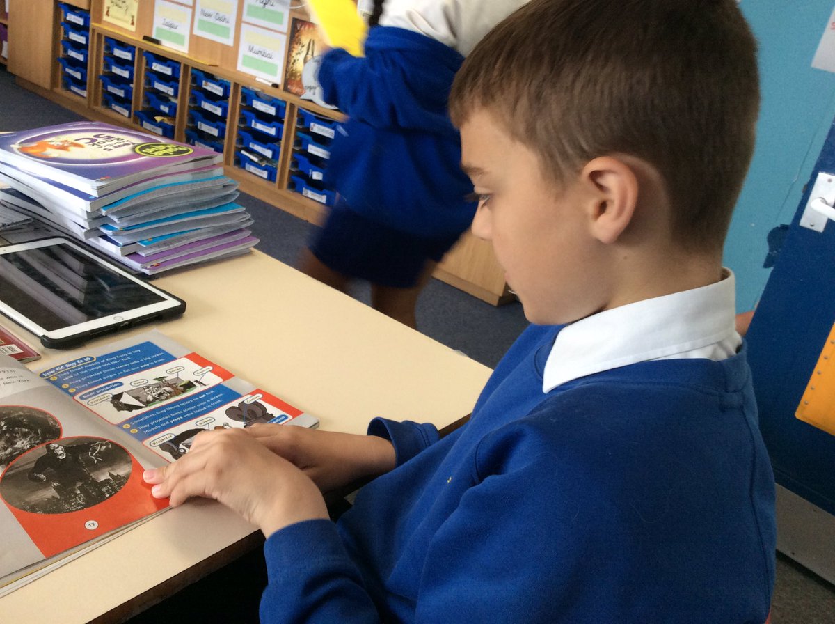 GSPSIndia's tweet photo. @GSPSIndia really enjoyed sharing their stories this morning! @GwladysStPrim #GSPSREADERS https://t.co/kqAZpUwC08