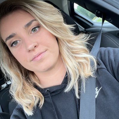 LauraDec34's tweet image. #NouvellePhotoDeProfil
