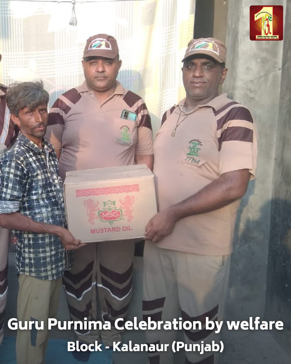 DSSNewsUpdates's tweet photo. Embracing the the spirit of giving on #GuruPurnima, #DeraSachaSauda volunteers distributed ration kits to those in need. Their actions radiate the essence of selfless service and compassion. #FoodBank #FeedingTheNeedy https://t.co/g7hLmzYB73