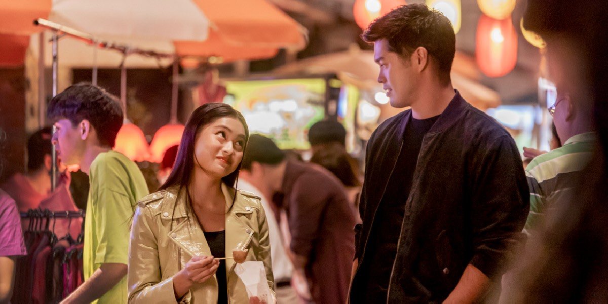 romcomarchive's tweet photo. first look at ‘love in taipei’ starring ashley liao, ross butler, and nico hiraga based on the best-selling novel ‘loveboat, taipei’! 

an aspiring dancer falls for two wildly different suitors while in taipei for a cultural immersion program. premiering august 10 on paramount+. https://t.co/xTXImnnbfc