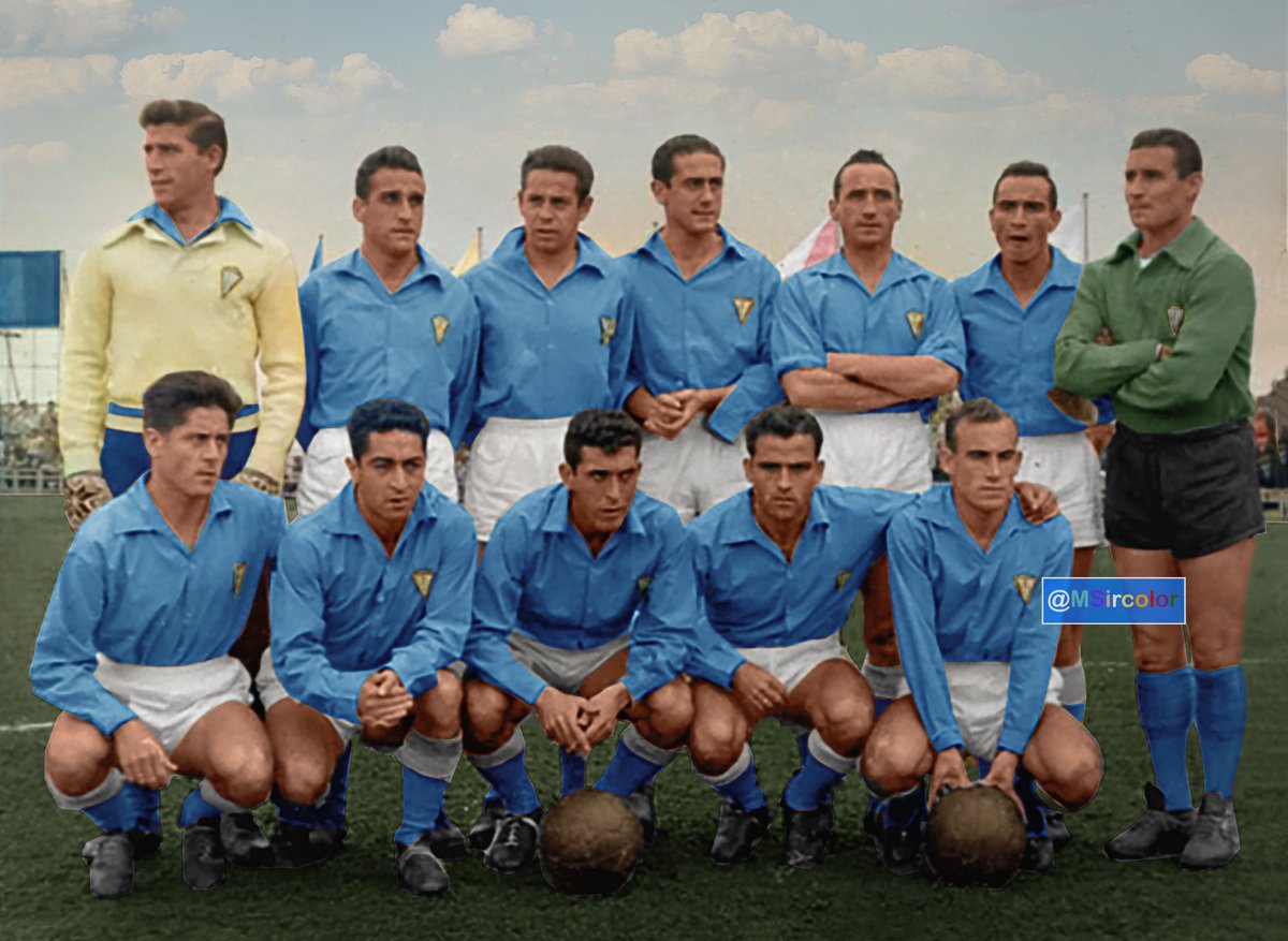 MSircolor's tweet image. Foto del #CDSanFernando 57-58 en 2ª División #Ignacio (PS) (#Bernardo o #Davesa)#Saúl #Elorriaga #Lolín #Jiménez #Echezarreta (PT);;#Armandín #Contrasta #Mendi #Periñán y #Ayala @SanFernando_CD Quedó 6º en la liga siendo una de sus mejores clasificaciones, de toda su historia