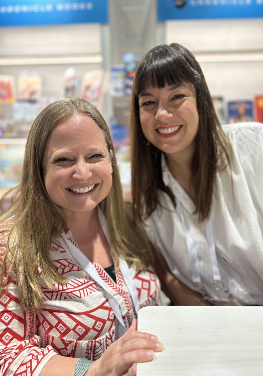LBookends's tweet image. Steph💛 adores Nina LaCour’s Watch Over Me, so meeting her at #ALAAC23 was incredibly exciting! Finishing The Apartment House on Poppy Hill today was a true joy; what a special book this will be for so many young readers. 🌹
