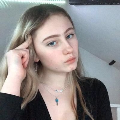 RoseAnn9218's tweet photo. Horny! I live verify🍒 
👻 Rose_anne23635 #buyingnudes #sellingnudes #nudes #sexting #sw #horny #premuims #snap #feet #sext #feetpics #paypig #findom #cuck #onlyfans #buyingcontent #sellingcontent #nsfwtwt #nsfwtwtًًًٌٌٍِّ https://t.co/sRnEmGFoir