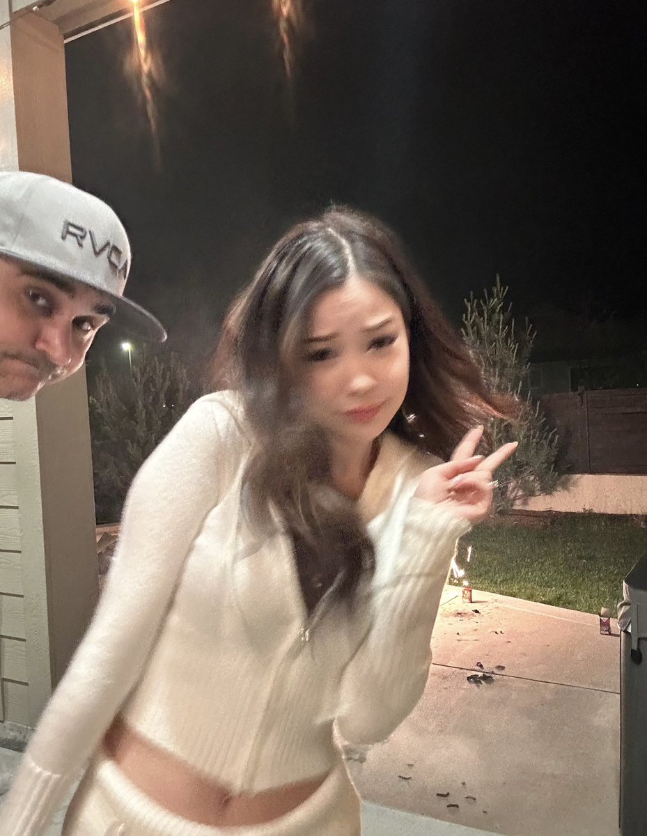 summit1g tweet media