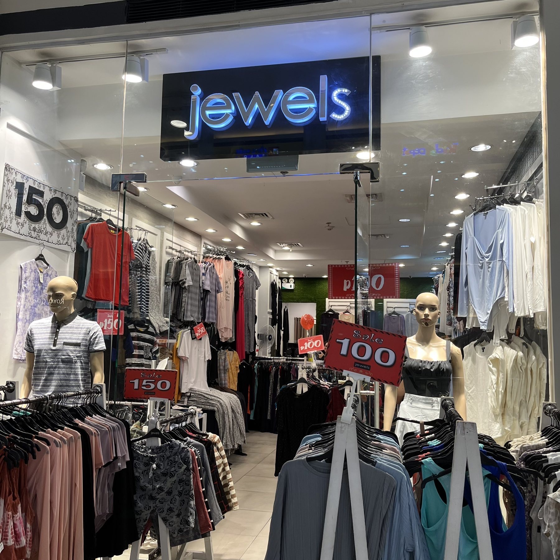 Jewels clothing deals boutique