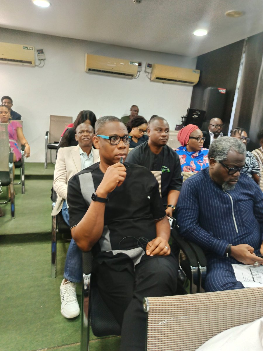 Anguschinedu's tweet photo. Heads of key creative industries groups in NG converged at the General Assembly of the NSEG - Creative Economy Thematic Group under the Tourism, Hospitality, Entertainment, Creative Economy and Sport Industries (THECS) Policy Commission, which held yesterday in Ikoyi Lagos. https://t.co/eKcIiOAEby