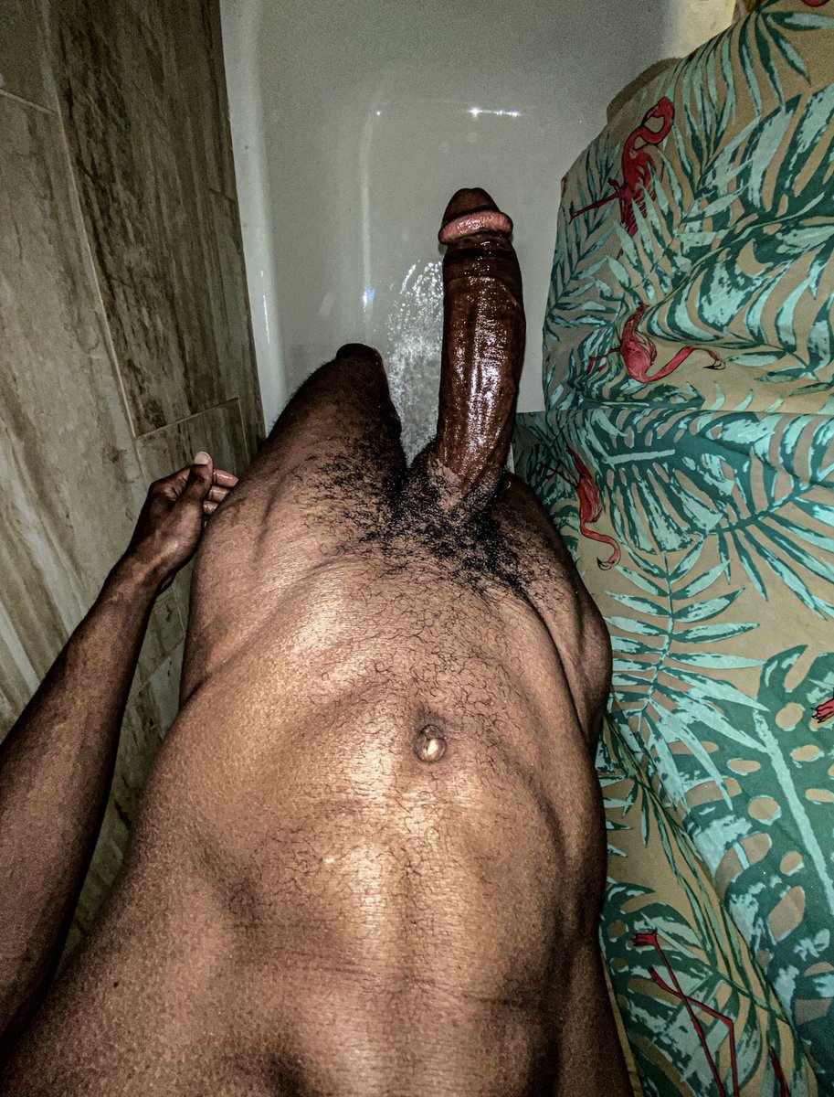 dinkbanzino's tweet photo. Rt to eat this dick up 😈 https://t.co/XFTdZPOvY4