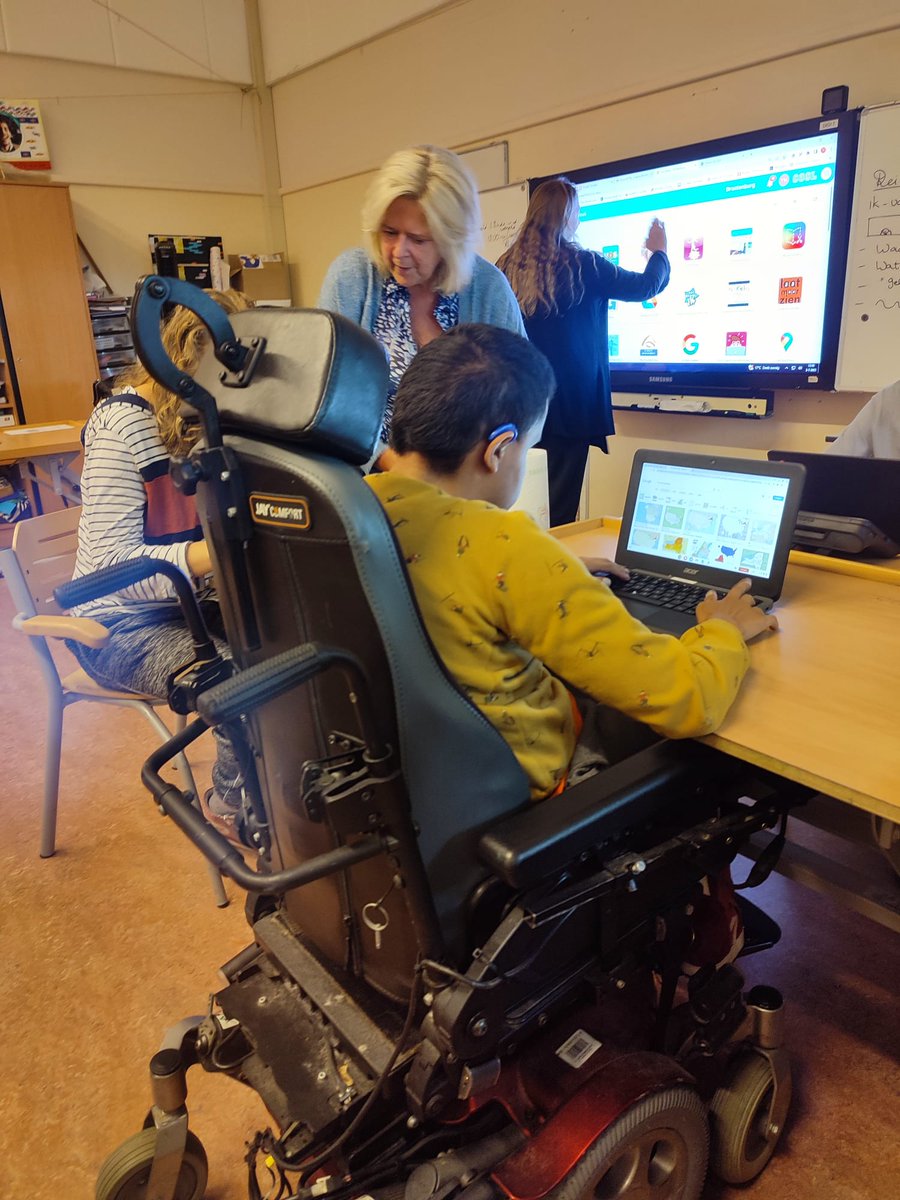 Dipta_cat's tweet photo. 🇪🇺#ErasmusPlus Les professionals del #CEEAlba visiten el centre d'educació secundària especialitzat en alumnes amb dificultats d'aprenentatge, Orion college Noord d'#Amsterdam. Treballaran sobre l'abordatge i l'ús de les #TIC aplicades a l'aprenentatge.
👉https://t.co/dpeyF7xDHO https://t.co/OOgKlFmfOy