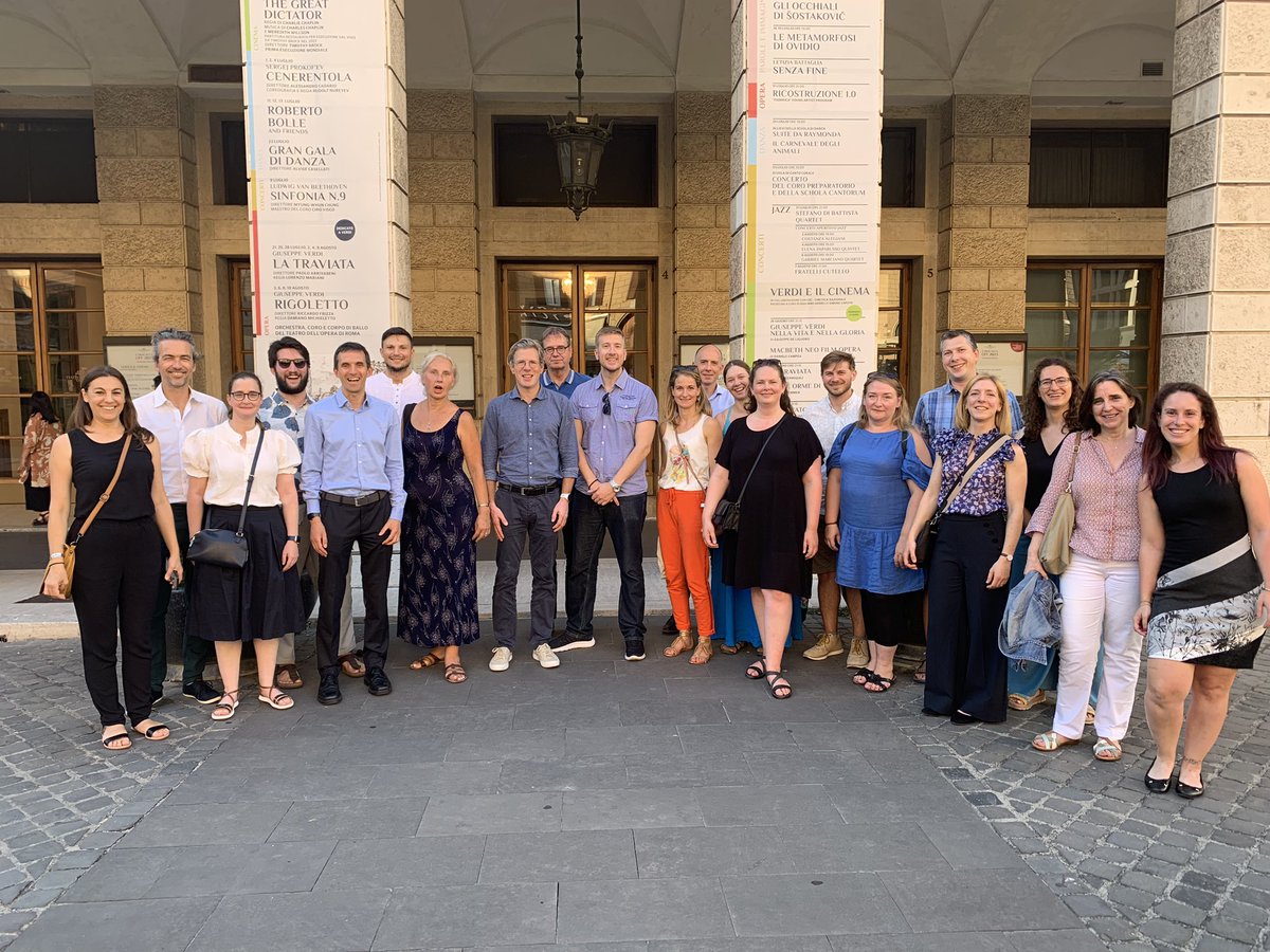 A real <a href="/fonia_sin/">SinFonia</a> led by our coordinator <a href="/PabloINik/">Pablo Iván Nikel @pabnik.bsky.social</a> ! In front of the Opera House in the eternal city, in the occasion of our final meeting, but is it so? I doubt it 😎 we will continue playing 🙌🏻
