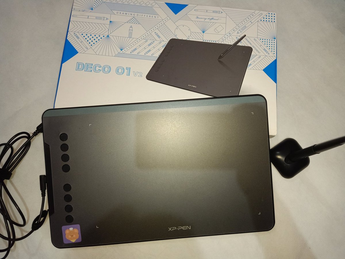 cheuwyee's tweet photo. [HELP LIKE &amp; RT 🥹🫶]

WTS
Pen tablet XP-PEN DECO 01 V2

- KONDISI PENTAB MULUS PKE BGT!! karena jarang dipakai
- pennib gaprnh diganti, masih utuh smua
- fullset + box

💰 750 k ( bisa nego smpai dpt harga pas 🥹🫰)
🏠  Samarinda ( Agustus Pindah Tangerang) 
Co via 🍊/🍏/ cod https://t.co/gAKykkUauI