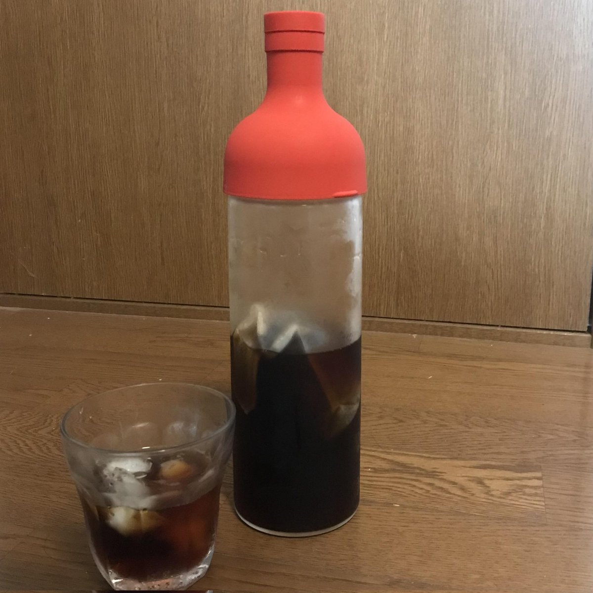 otenkicoffee's tweet photo. 今日は地元フリーペーパー
#ただいま の取材がありました。7/24発行です。
今回は南アルプス市内の4軒の #自家焙煎珈琲店 の #アイスコーヒー とフードの特集だそうです。
当店は夏のイチオシ #氷出しコーヒー
をアピール!
スタッフさんらと和気あいあい楽しい取材になりました。#parupi https://t.co/j1gZ1rsmmA