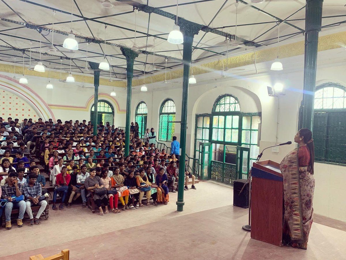 Day 1 Presidency college students orientation programme 🔥

Dr Saranya Jaikumar
Educational Psychologist 

#presidencycollege #chennai