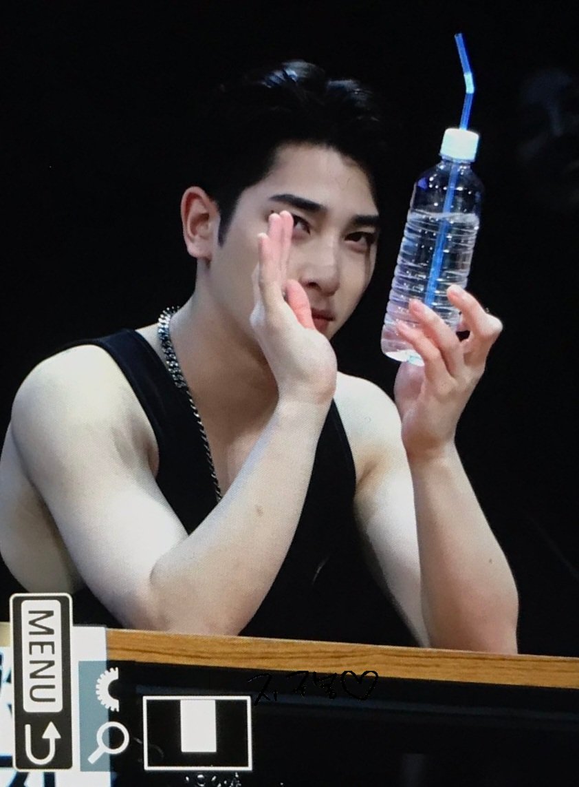 230705 pre

초딩💨

#한결 #HANGYUL #BAE173 #13시 #멋있는_인절미