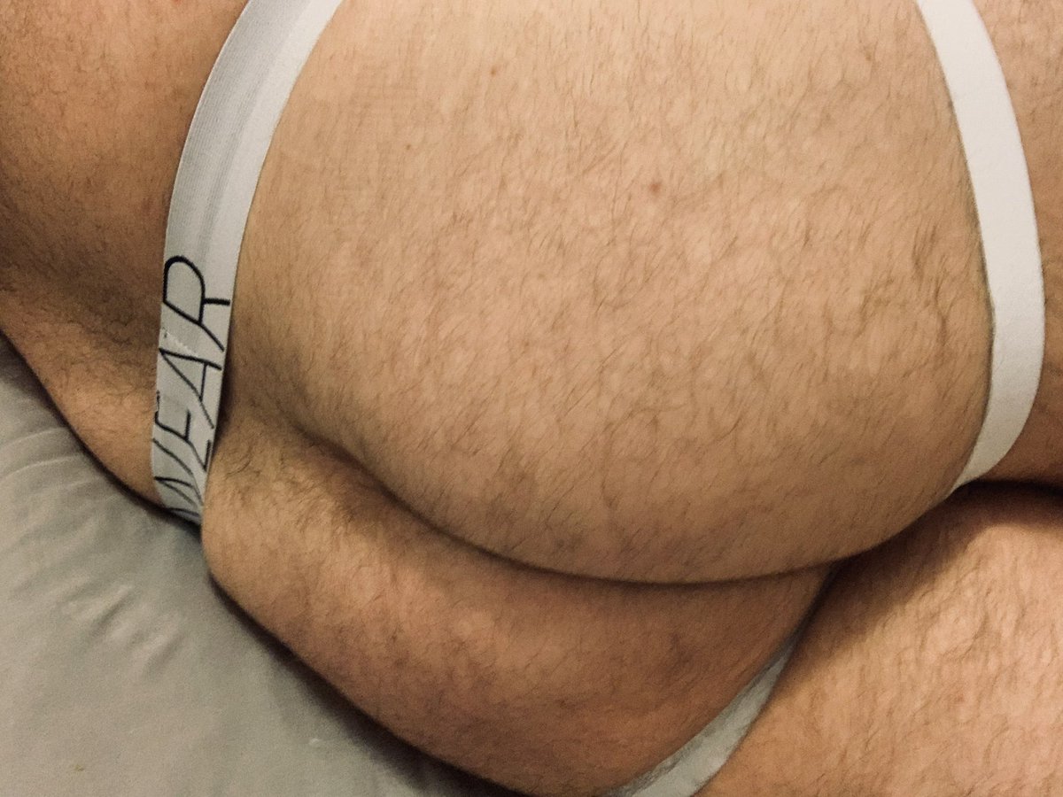 bnigey2's tweet photo. Good morning on this wet Humpday. Hope you all have a good one. Just s little bit bump to keep you all entertained. Who’s in.
#hairy #Humpdayhappiness #daddies #cubs #bears #arseout https://t.co/yqF3KhaIgS