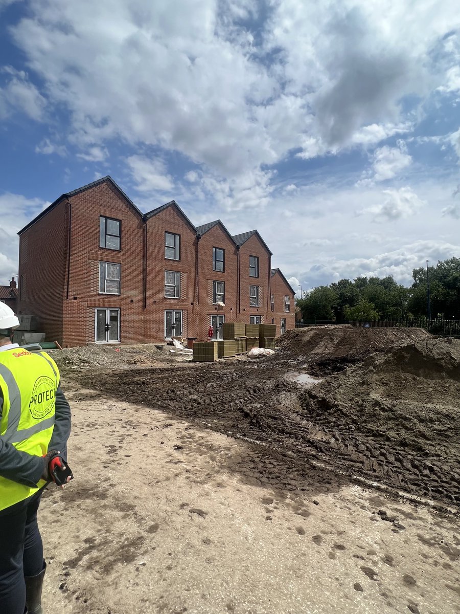New homes coming on stream for ⁦<a href="/derivesalford/">Dérive Salford</a>⁩ in the Salford sunshine at St Luke’s