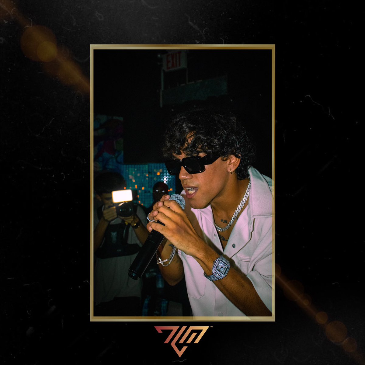 703record's tweet photo. RECAP @cazziell MADRUGADA RELEASE PARTY🌕✅ https://t.co/B8fI1tOyc8
