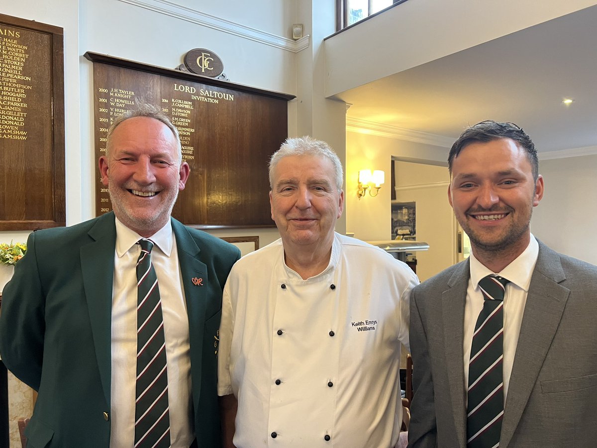 FulwellGC's tweet photo. An enjoyable dinner last night to officially welcome James Johnson as Head Professional at Fulwell. Head Chef, Keith Williams, produced an amazing meal to mark the occasion #welcome #headprofessional #dinner #officials #finedine #fulwell https://t.co/T2KXw44Hpi