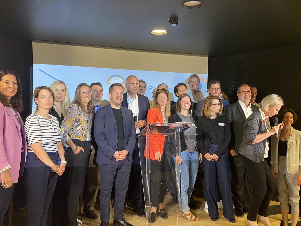 PPelouzet's tweet photo. Très bel événement autour des #achatsesponsables hier organisé par @labpareto avec le @cjd_france et @FondationMMA_EF
et nombreuses signatures de la charte #RFAR portée par @MedEntreprises et @CnaAchats et débat avec notamment @Obsar_asso et @pactepme avec intro de @SKerbarh https://t.co/4ht1QeZhPO
