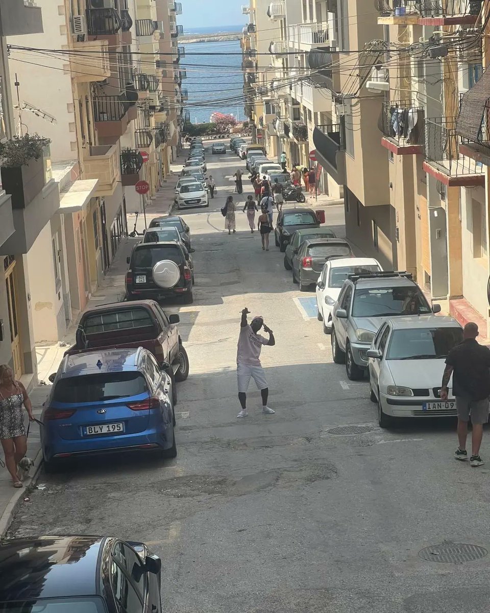 Pinky_Pinkos's tweet photo. #FlyGang Repping in #Malta 🇲🇹🪰✈️  #St Paul's bay https://t.co/uExMixeGlP