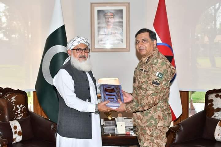 Jan46111815's tweet photo. قائد اشاعت صدر وحدت المدارس الاسلامیہ پاکستان شیخ القرآن والحدیث حضرت مولانا محمد طیب طاہری حفظہ اللہ کا آپنے کارکنوں کو واضح پیغام  افواج پاکستان کے ساتھ ہم کھڑے تھے اور رہیں گے کسی غیروں کی حصہ نہیں بنیں گے جو افواج پاکستان کو بدنام کرتے ہیں 
@OfficialDGISPR @ICT_Police https://t.co/y81Lhxm6sw