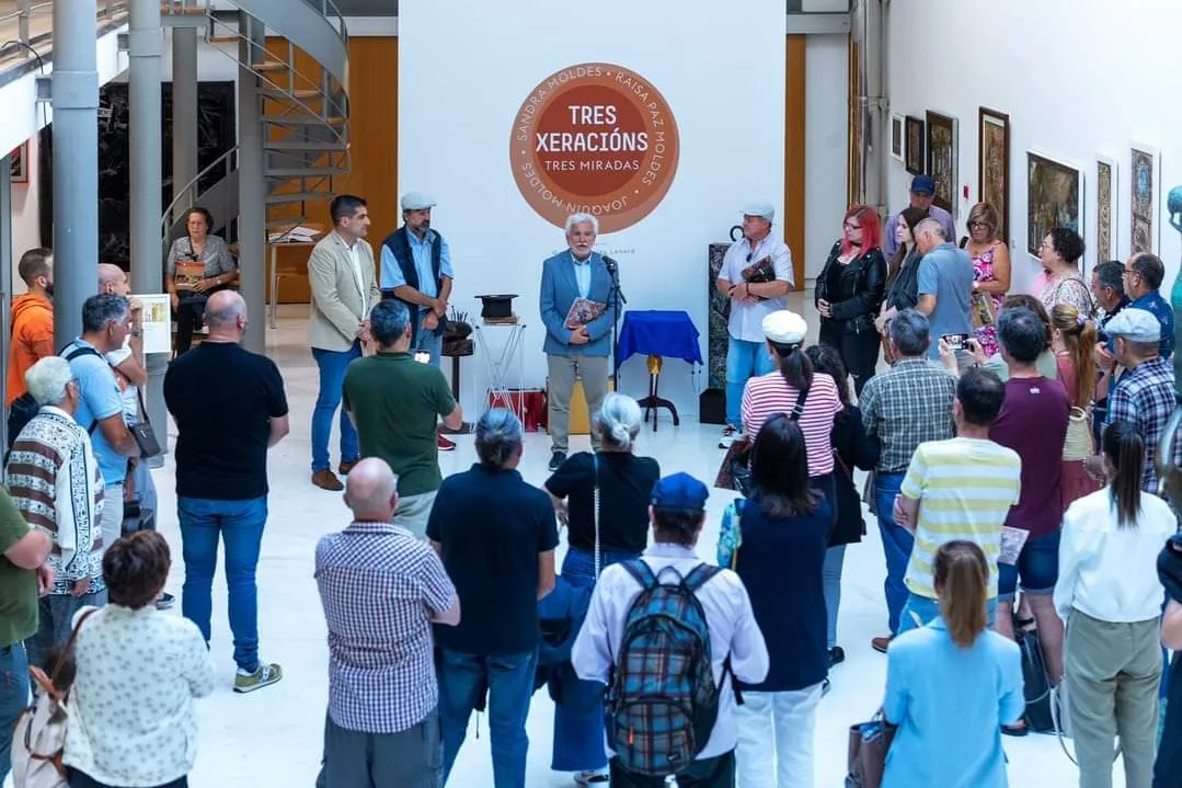 A pintura como terapia na exposición “Tres xeracións, tres miradas”

Unha mostra na que Joaquín Moldes está acompañado de Sandra Moldes e Raisa Paz para ofrecer tres miradas completamente diferentes do mundo que nos rodea.

A exposición, estará aberta ata o vindeiro 25 de xullo