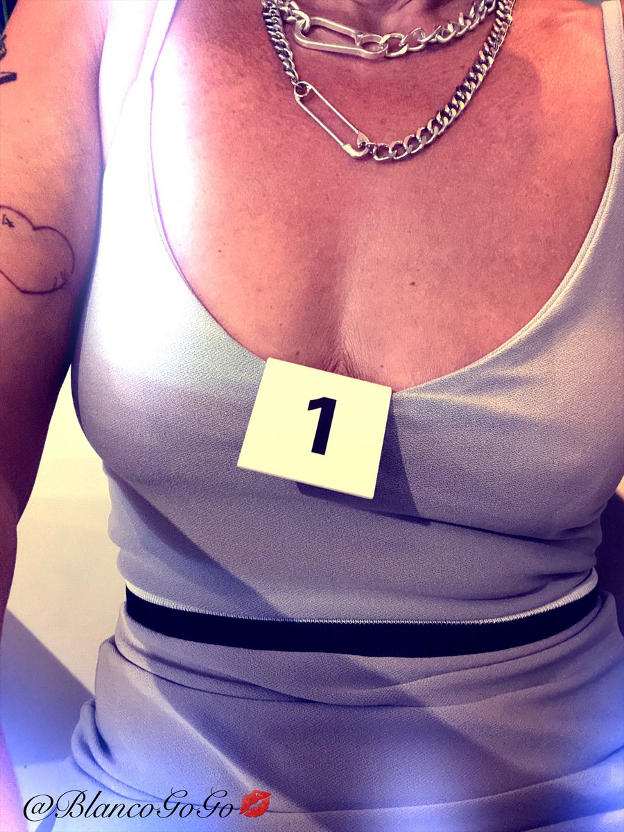 BlancoGoGo's tweet photo. Good morning Twitter 💋
Walked to the new local #Italian last night. Nice but overpriced 🍝 #Table1
Back ‘home’ for playroom fun on the #swing then bubbles in the #jacuzzi 🥂 where we were joined by the #Swiss…. then also the #Norwegians…. 😏💋💋😉 https://t.co/SOrK8xFVtd