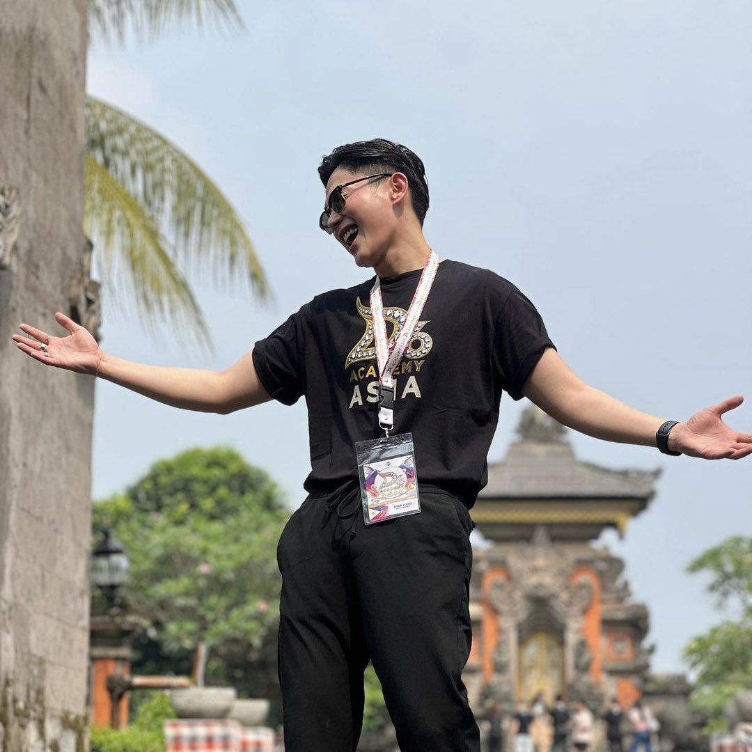 Lx2Ent's tweet photo. He has the looks, the voice, and that oozing stage presence. He surely has it all! And he is ready to show the world his incredible singing talent that is truly Filipino.

Let us give @kierking8 our love and support for his solo performance at D’Academy Asia 6 tonight. https://t.co/hE9fZFkSWV