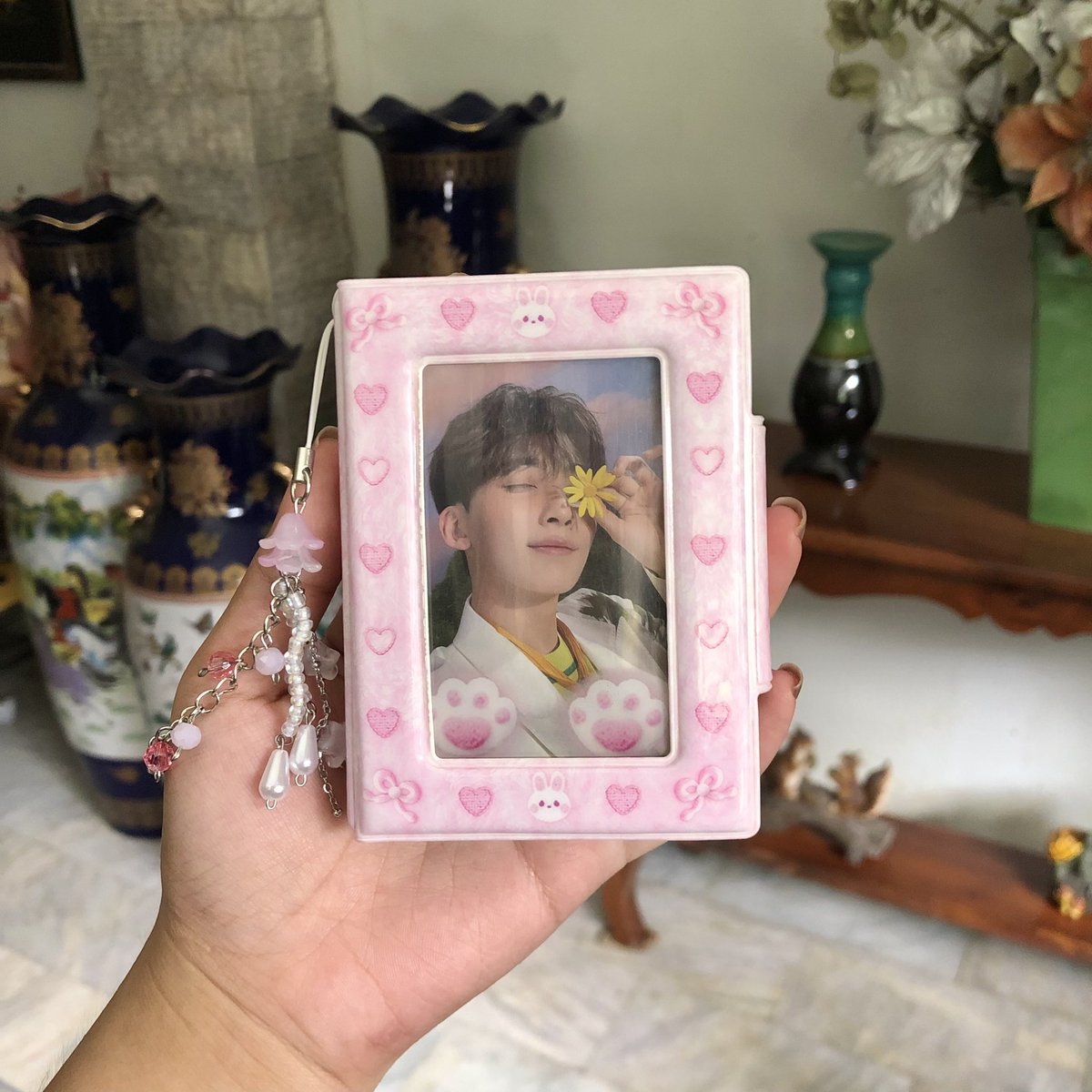 yoontensils's tweet photo. ๐๐งบ โ mail ! #psyproofs
hi ate ky !! thank u sm for letting me adopt a new home for my jeonghan pcs โก this collbook suits him so much TT til nexttt <3
: @jihanist https://t.co/c3iUb7wcd6