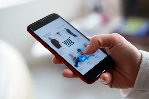 rozepay's tweet photo. Once, there lived a spiritly lady named Agatha who, at the age of 65 fell in love with the ease and convenience of online shopping.

She loved shopping for her grandchild and herself on various social media platforms. https://t.co/sZD3iFo1Mi