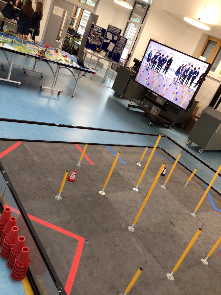 HASUrobotics's tweet image. HASU ROBOTICS at the @HarrisSutton1 Academy Enrichment Open Evening. @FTC_UK @FLLUK @HarrisFed #morethanrobotsuk #hasurobotics #wehavefun