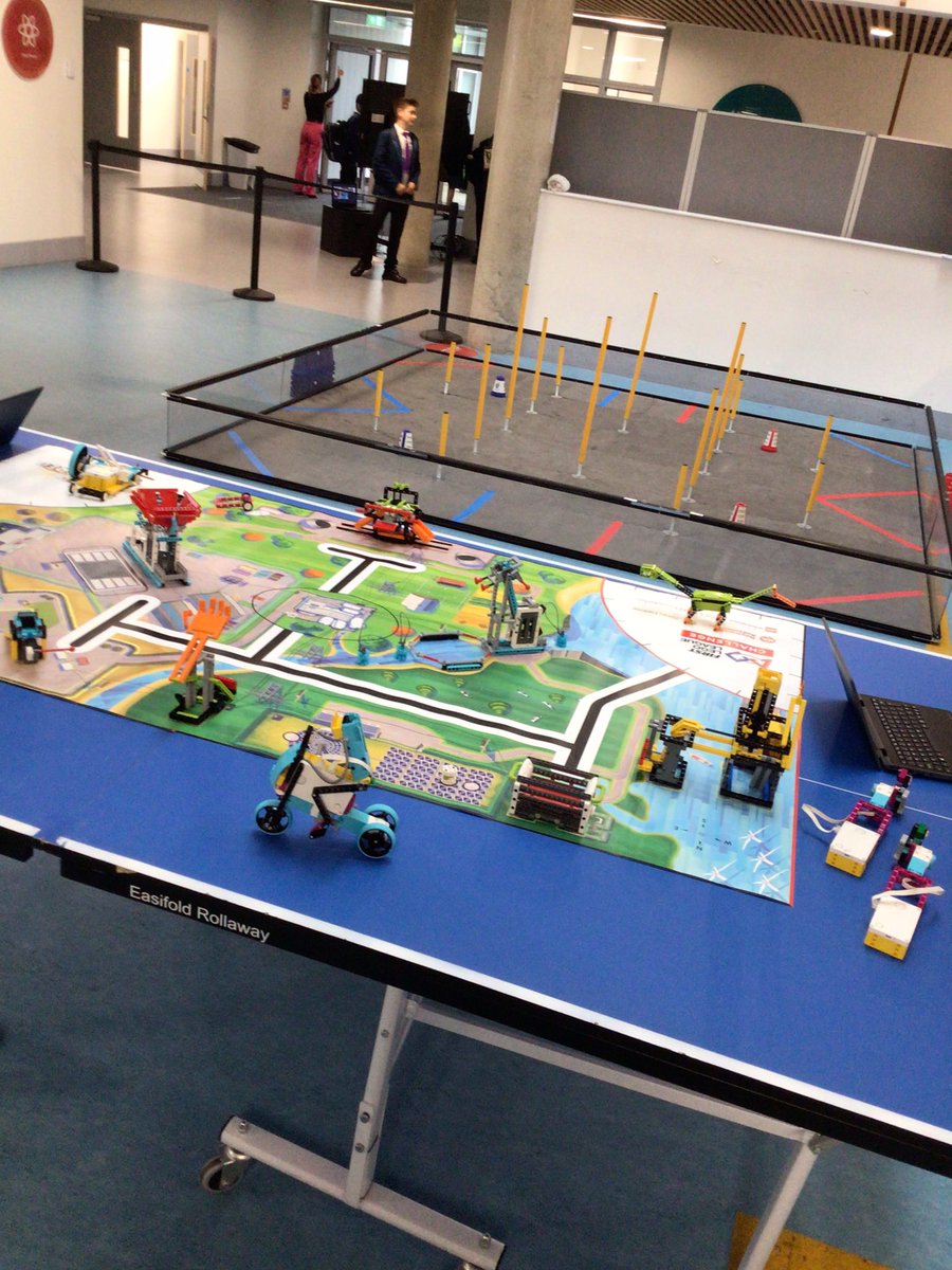HASUrobotics's tweet image. HASU ROBOTICS at the @HarrisSutton1 Academy Enrichment Open Evening. @FTC_UK @FLLUK @HarrisFed #morethanrobotsuk #hasurobotics #wehavefun