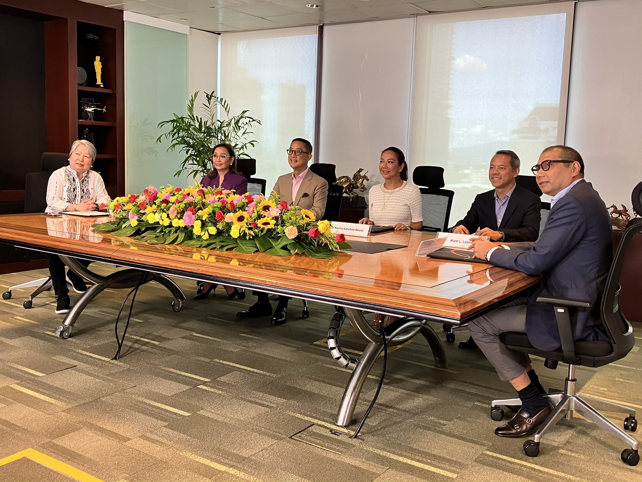 ABSCBN News on Twitter "LOOK Contract signing of Korina Sanchez with