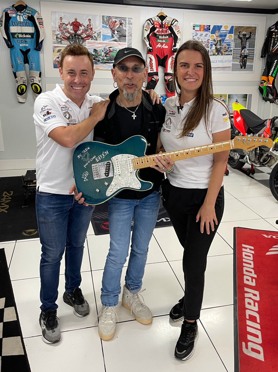 Efrentxu7's tweet photo. Ayer fue uno de los mejores días que hemos tenido en el circuito de Olaberria, todo un placer tenerte con nosotros Fito🫶🫶 @vilarinomotor @Angelavilarino7 @AnderVilarino2 https://t.co/GyewcVTT0z