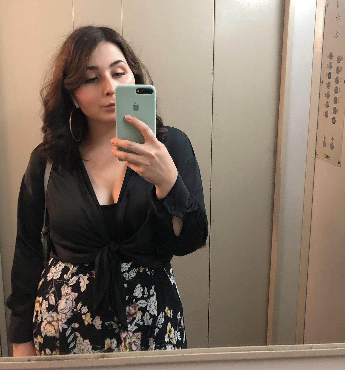 Saidushaa's tweet image. смотрю на эти фото, разница - год . горжусь, что потихоньку возвращаюсь от грустных глаз к своим счастливым ❤️