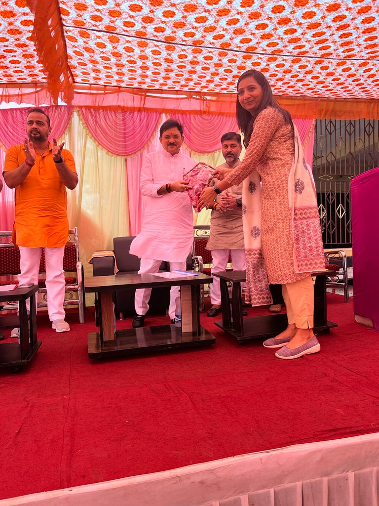 અમૃત મિશન અને સ્વચ્છ ભારત મિશન અંતર્ગત ચકલાસી નગરપાલિકા વિસ્તારમાં રૂ. ૧૧૦ લાખના ખર્ચે તૈયાર થનાર ગાર્ડનના ડેવલપમેન્ટ અને વર્મી કમ્પોસ્ટ પ્લાન્ટના વિવિધ વિકાસ કામોનું ખાતમુહૂર્ત કરાયું.