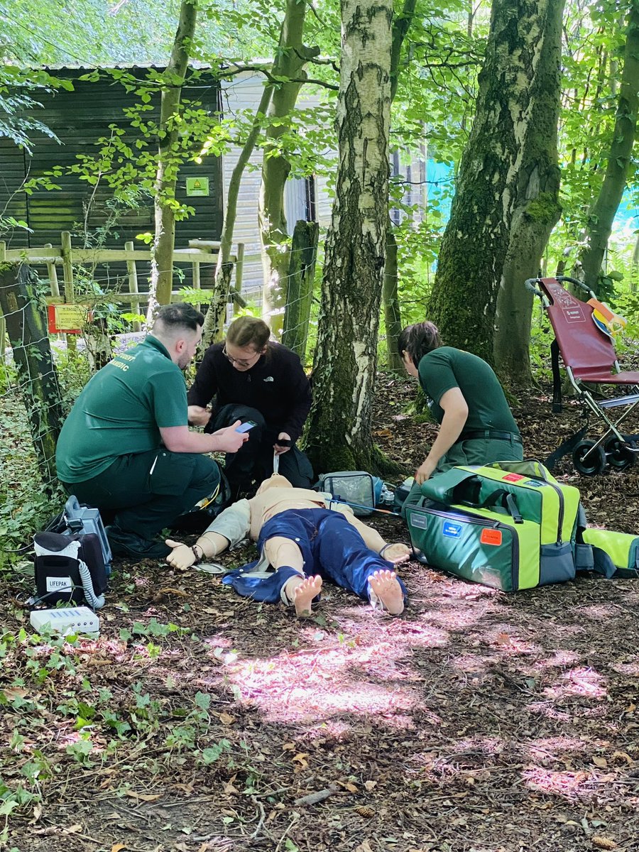 Traumatic Cardiac Arrest resulting from an arrow into the chest cavity.  We worked great as a team, utilising the HOTT approach.  
#studentparamedic #HOTTapproach