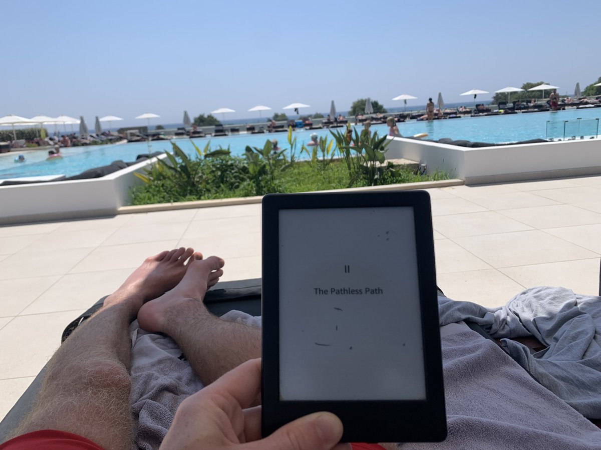 JimRoberts_'s tweet image. Exploring the #pathlesspath on the Mediterranean island of Rhodes. 

A book that’s both profound and down to earth. A tricky balance to strike. 

Thank you @p_millerd 📖

I look forward to reading on…