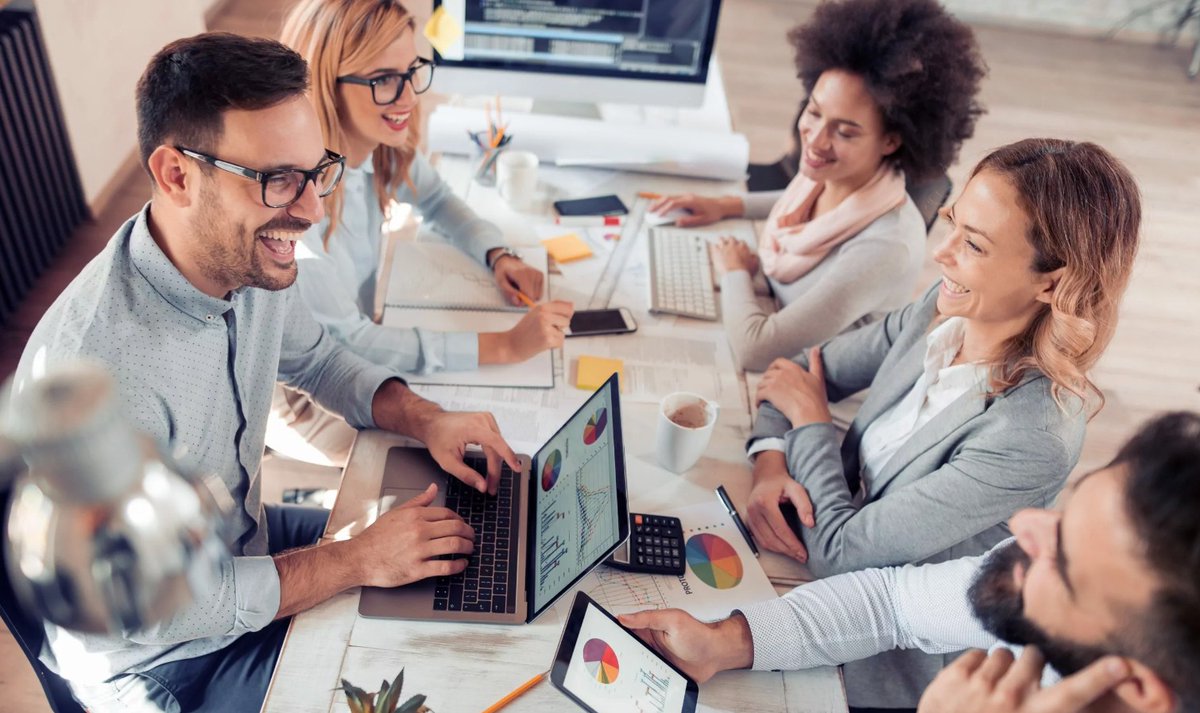 fraperone's tweet photo. Adattabilità, comunicazione ed empatia: tre pilastri per una leadership efficace in un ambiente dinamico. Condividi i tuoi consigli su come gestire al meglio un team! #Leadership #GestioneTeam https://t.co/vdC4vHZWJK