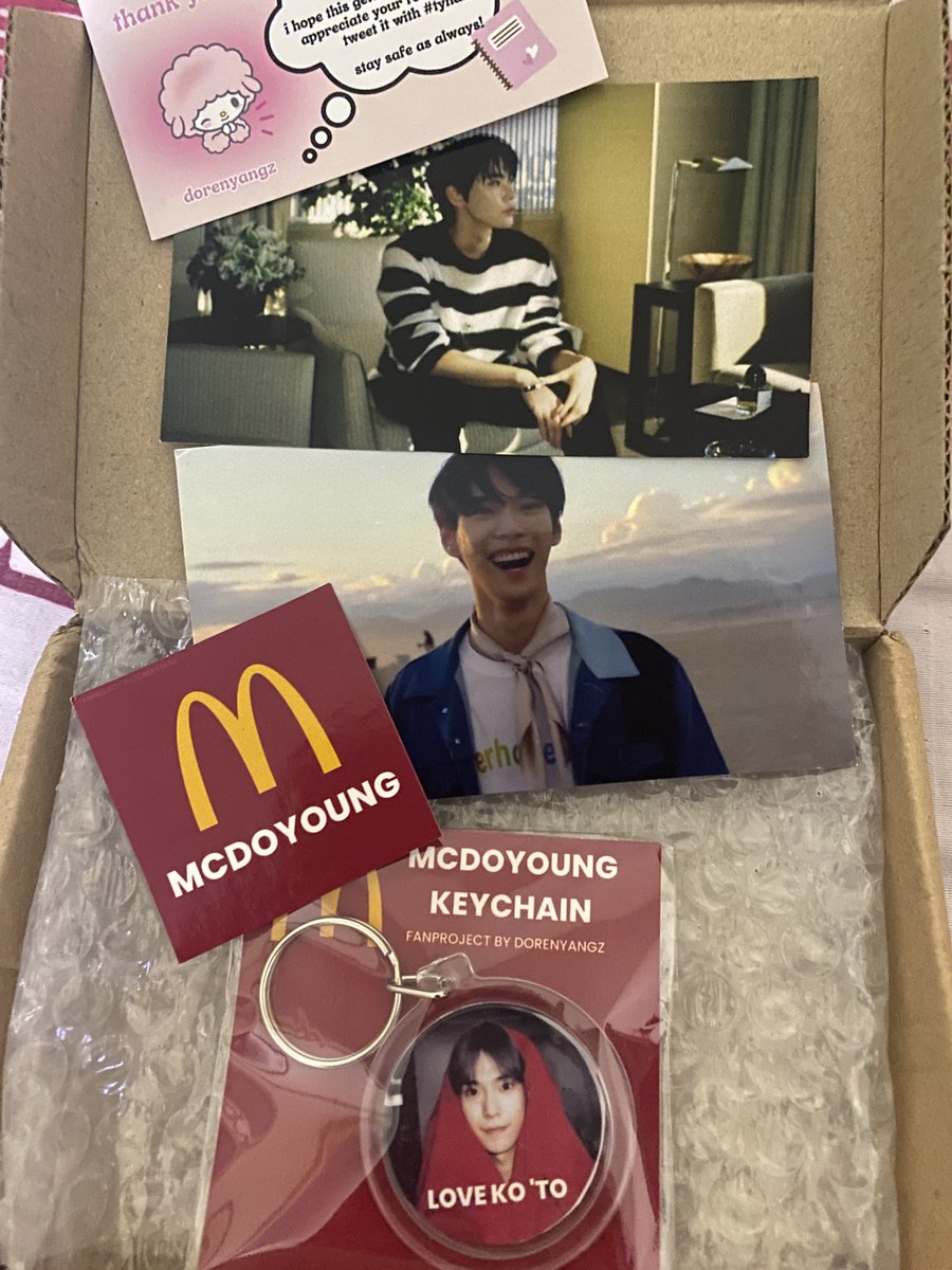 cottoncandy5622's tweet photo. Ang cute ng mcdoyoung keychain. Super love ko ‘to 🥹🫶🏻 tysm @dorenyangz 💙😘 #tyhak https://t.co/EPQOrSzGHO
