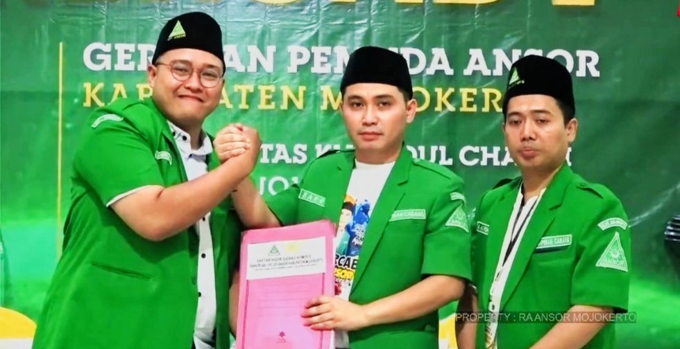 MochShofiyuddin's tweet photo. Khidmat tanpa sambat
Obah tanpo wegah https://t.co/hMed8fSA8i