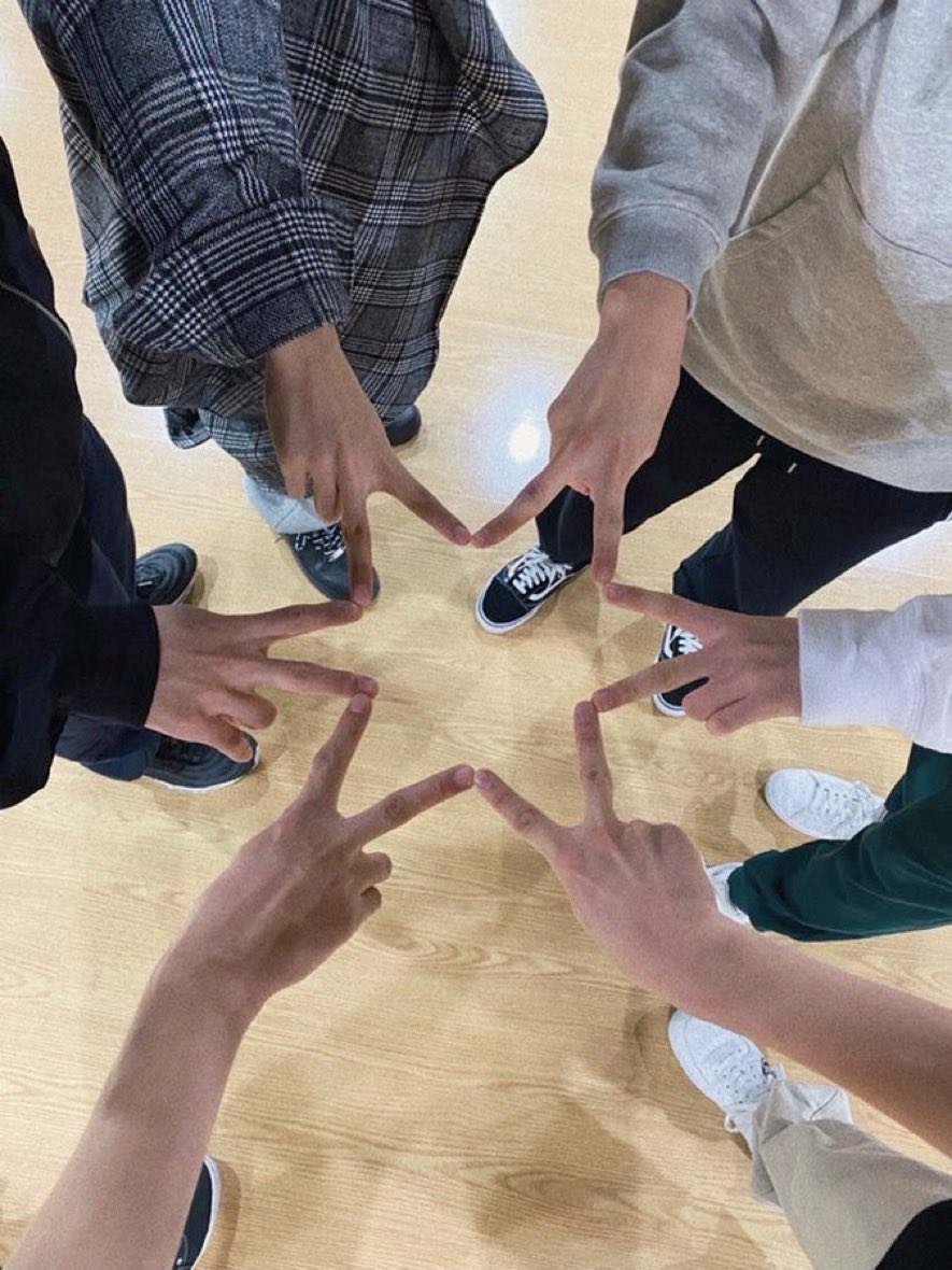 ONFisthenewblk's tweet photo. 오엔에프가 조아 https://t.co/PFgmphI4NR