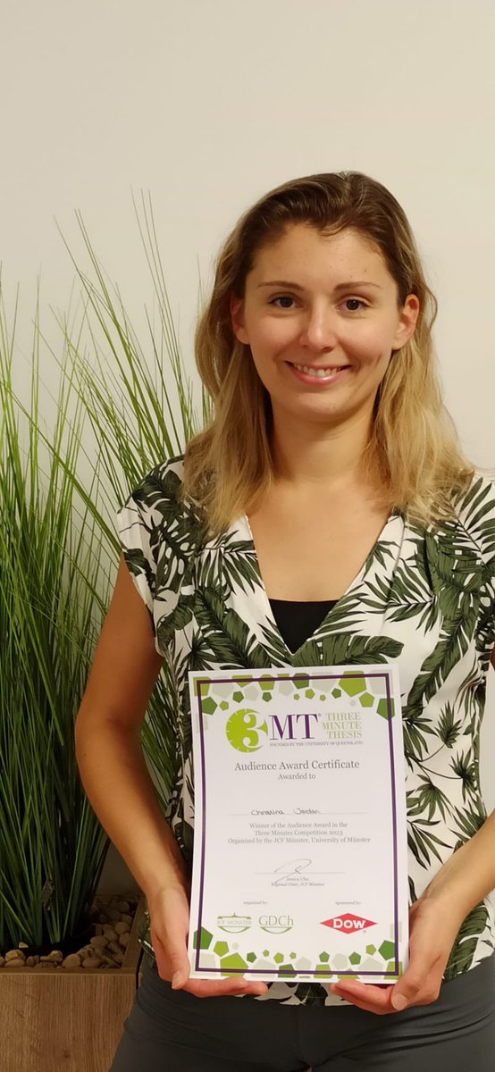 3 Minute Thesis anyone <a href="/3MT_official/">Three Minute Thesis</a>? Our sugar expert Christina <a href="/Christina29892/">Christina Jordan</a> did an amazing job convincing the audience of the importance of carbohydrate-based vaccines <a href="/WWU_Muenster/">Universität Münster</a> … and won the audience award! Congrats Christina! 🍾🎉 thanks to @jcf_muenster for hosting!