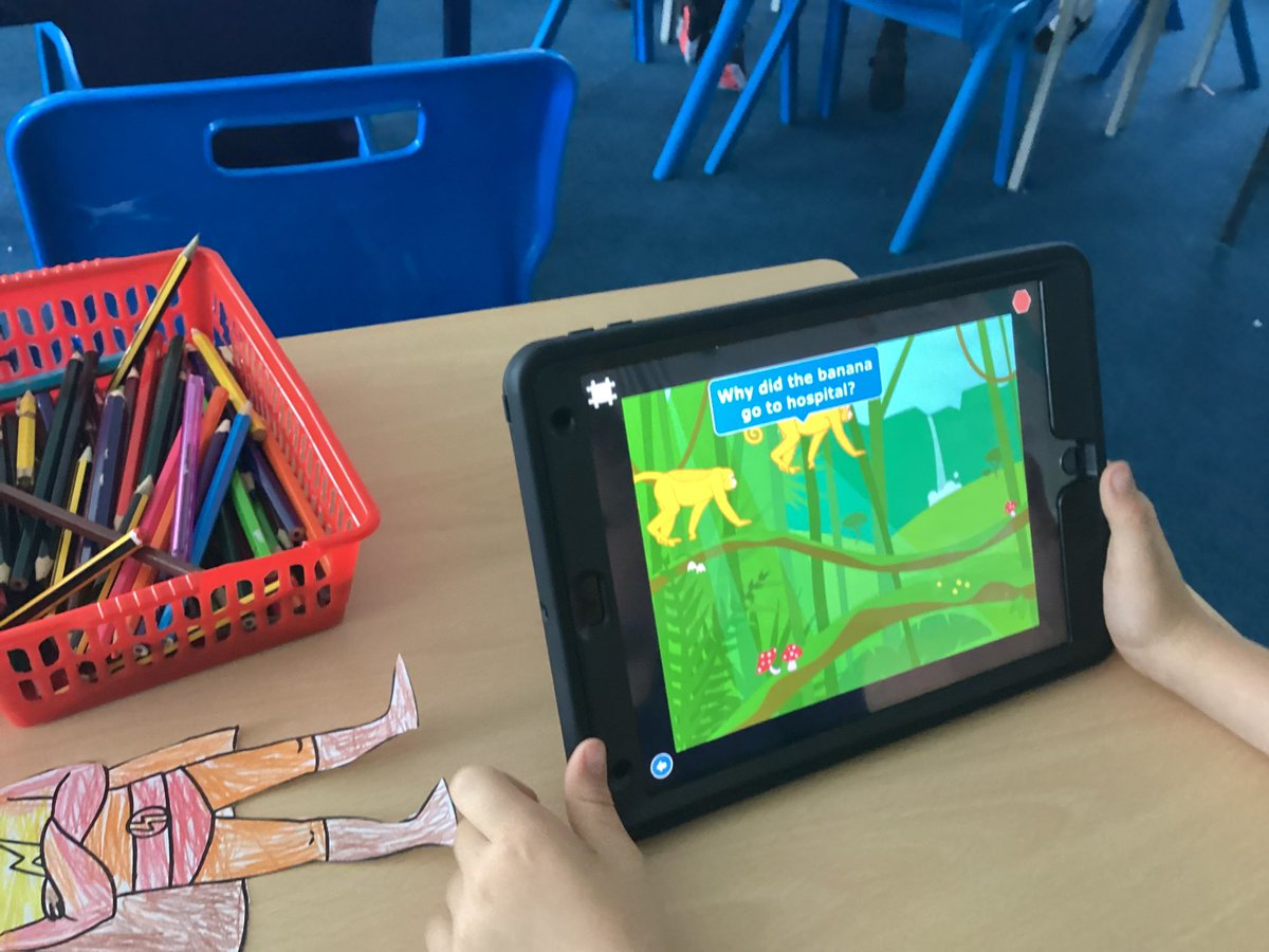 MGLWorld_Abby's tweet photo. @stmichaelscps Year 2 created their own ‘Knock Knock’ jokes on scratch jr today. They loved trying to make their friends laugh and looking at the patterns in their codes. #STMCPComputing #mglcomputing https://t.co/mZqX1HWuY5