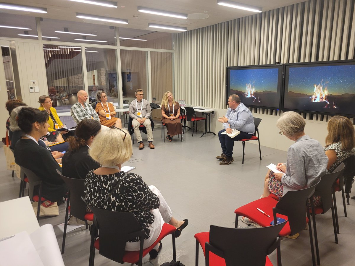 pedroprincipe's tweet photo. After the introductions we are now in a campfire more at #liber2023 leadership workshop hearing "Inspiring leader stories – examples of conflicting dilemmas" 1st with @acarbery https://t.co/YdrlkwANzp